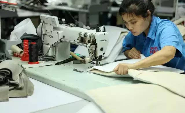 小作坊沙发和品牌店沙发区别,品牌店的杂牌沙发