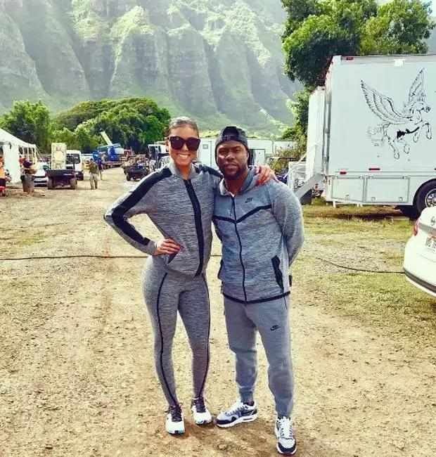 欧美高级感球鞋穿搭,明星们的球鞋穿搭