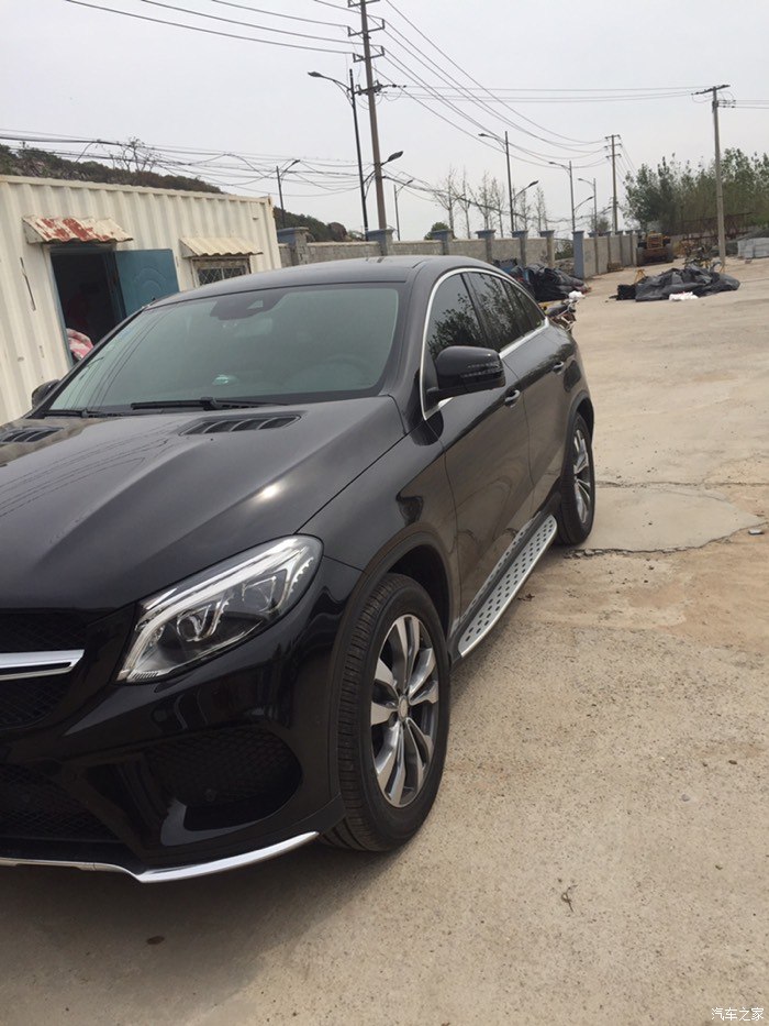 奔驰gle400运动版跑高速视频,奔驰gle400几秒破百运动模式