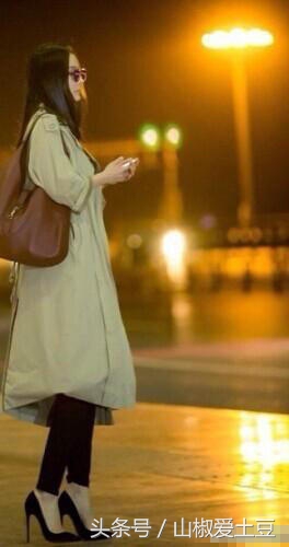 风衣怎么清洗干净不变形,风衣的洗涤方法及保养