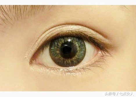 新手学化妆必备品和步骤,程十安推荐的新手化妆步骤