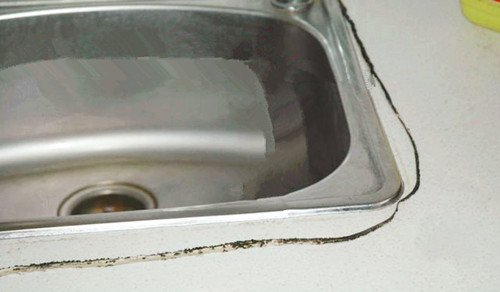 去除水槽发霉的胶,厨房水槽胶发霉了