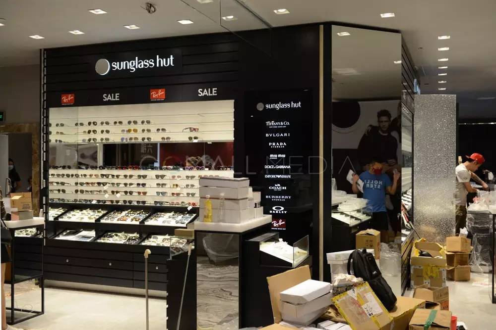 衣恋商城精品店,衣恋购物中心