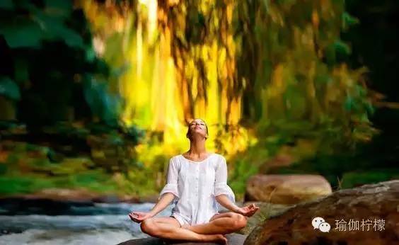 瑜伽是消除抑郁的一剂良药,睡前瑜伽改善抑郁症