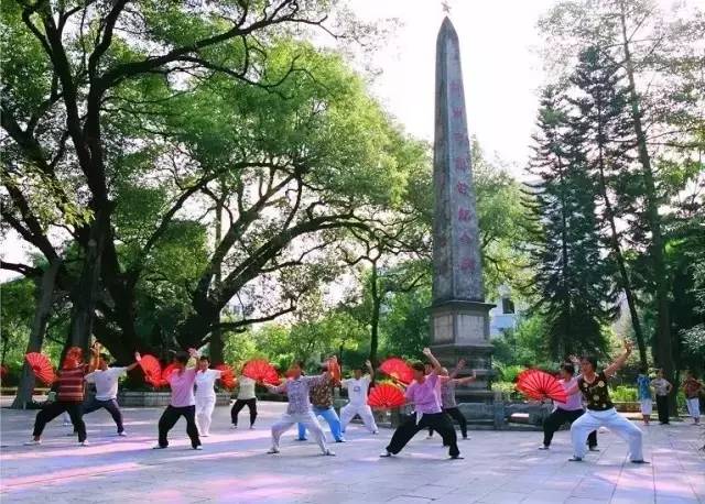 别再抱怨你生活不如意,别再抱怨生活不尽人意