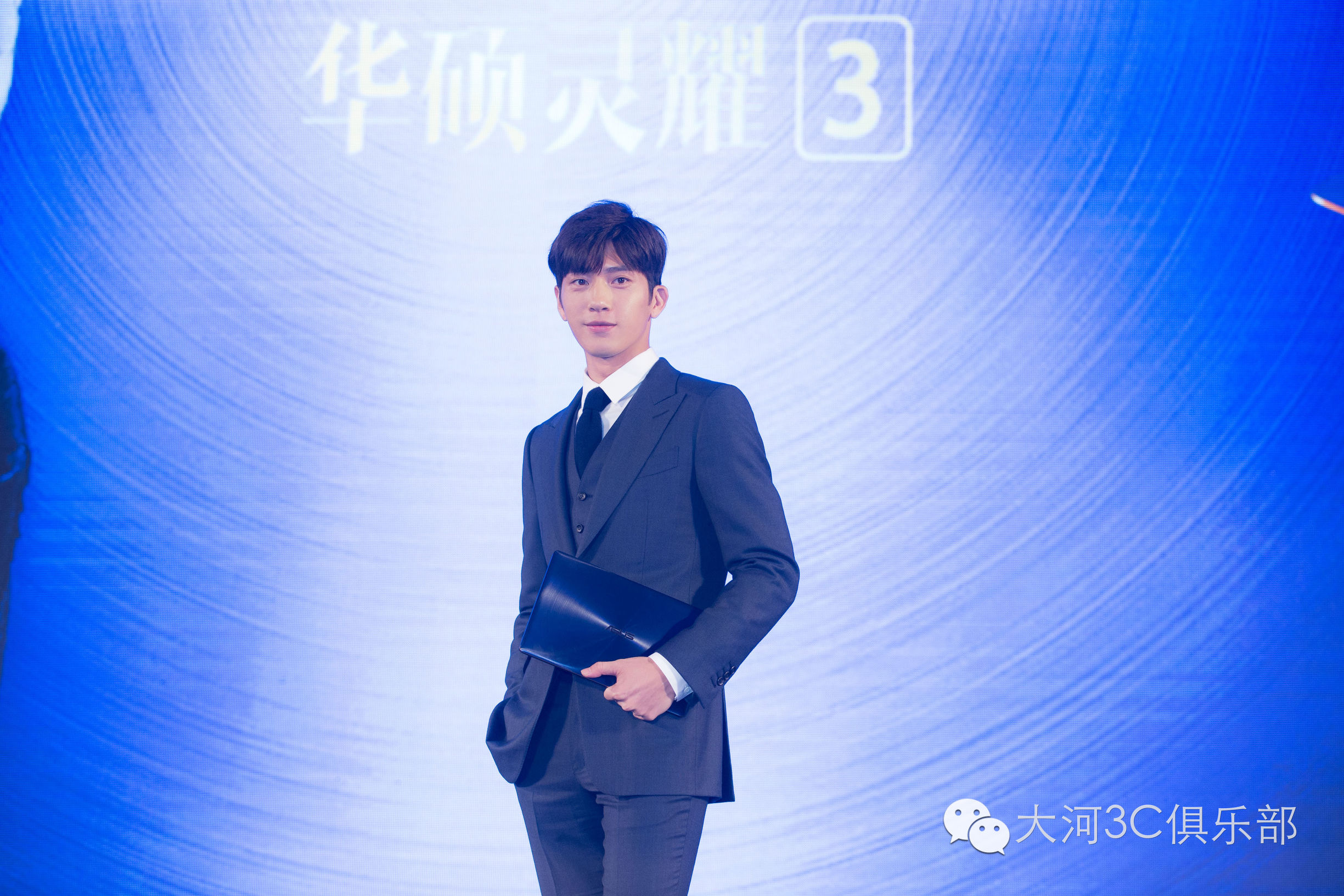 华硕新品重磅来袭,华硕新品发布会2024双屏