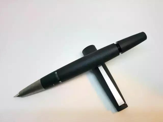 lamy2000钢笔,lamy2000笔尖拆解
