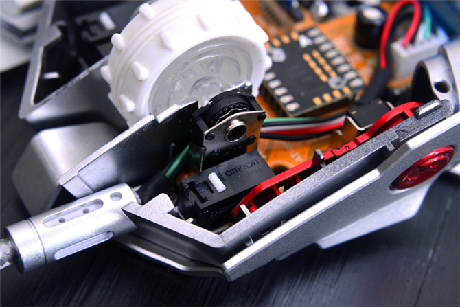 狼派不朽鼠标宏,炫酷无线电竞鼠标推荐2023性价比