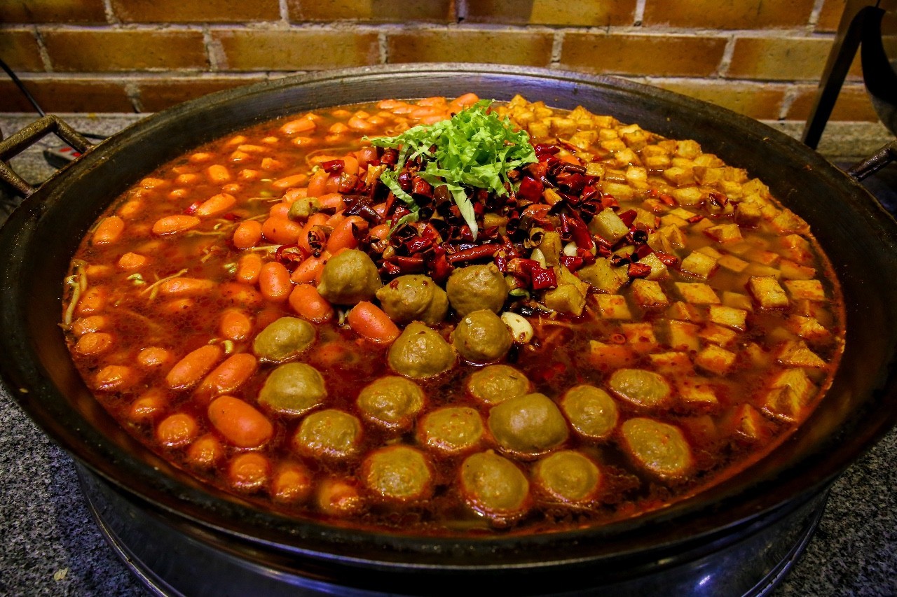 连大螃蟹都不限量！想吃多少吃多少！给这家自助餐厅跪了！