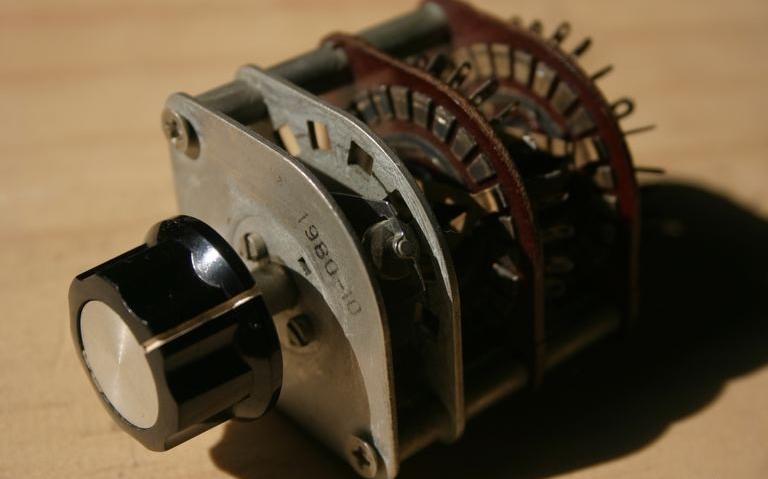 电位器的种类详解,电位器内部结构介绍