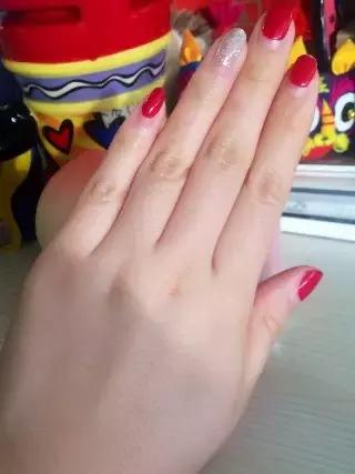 秋冬手部干燥粗糙肿么办?用对产品让你摆脱大妈手!