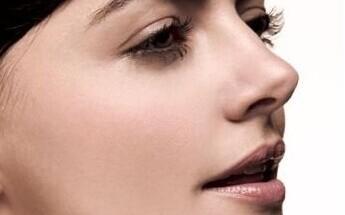 大鼻子不好看咋办,大鼻子好看还是小鼻子好看