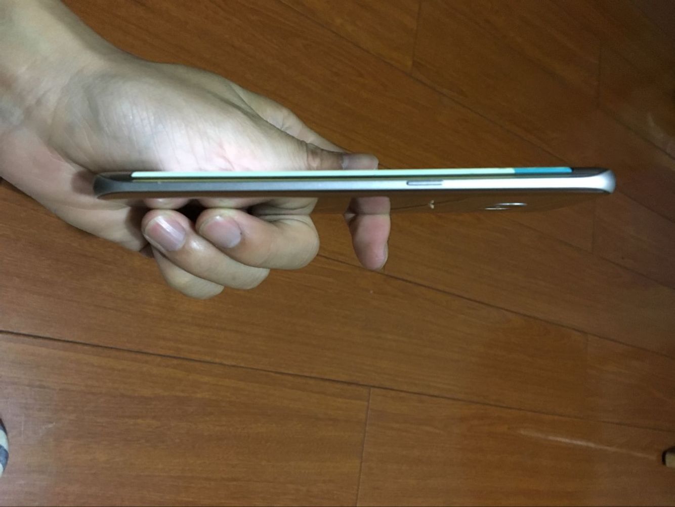 三星s7edge二手3000元左右,淘宝上买二手三星s7edge靠谱吗