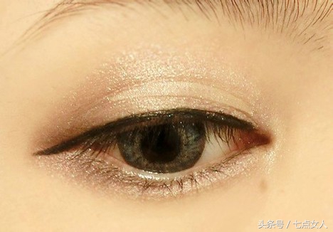 新手学化妆必备品和步骤,程十安推荐的新手化妆步骤