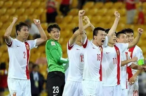 国足vs乌兹别克斯坦2001客场,国庆后足球赛事