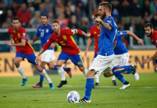 2019国足亚洲杯对阵伊朗全场比赛,早报国足0-2阿曼结束12强赛征程