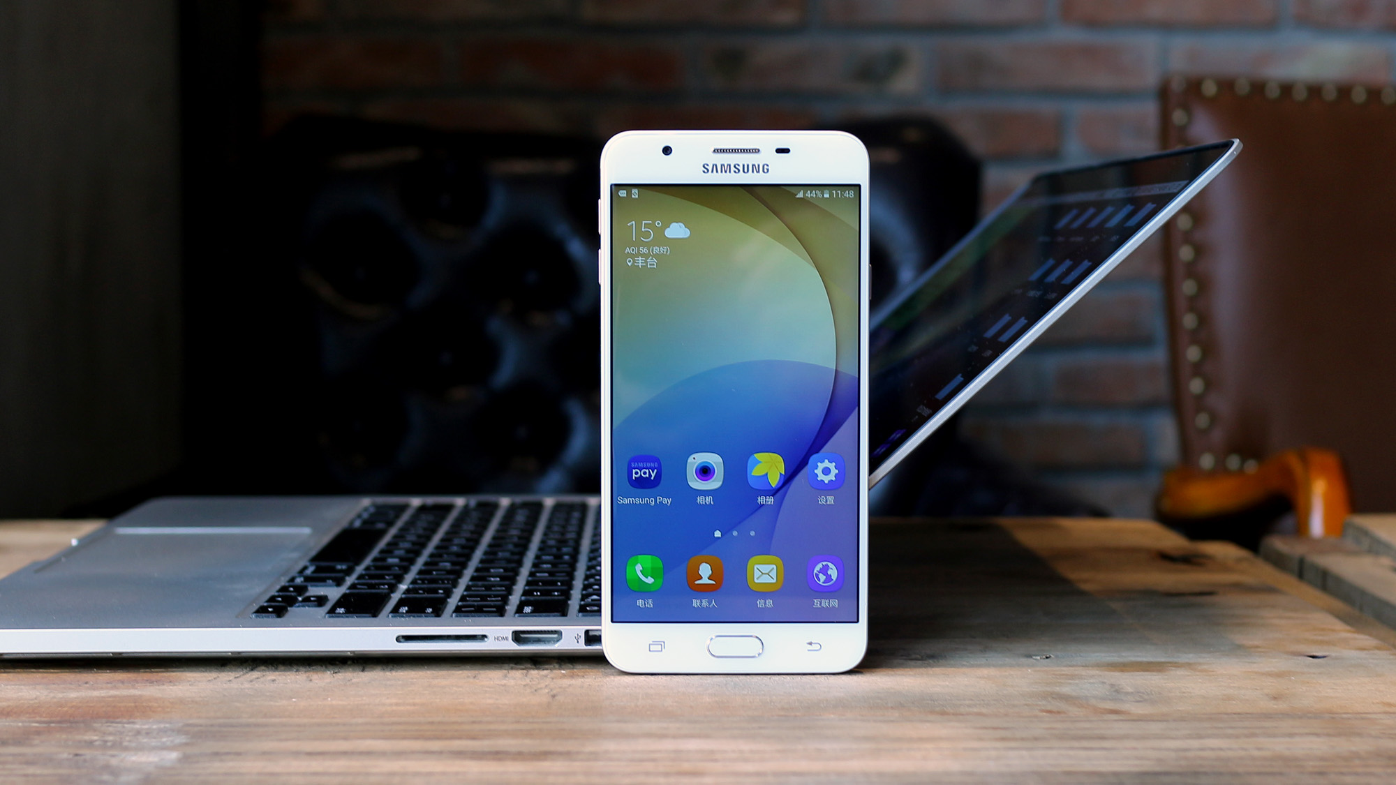 三星盖乐世on7几个颜色,三星盖乐世on72016开箱上手