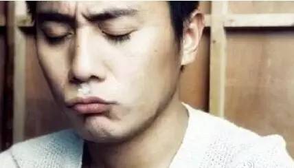 刘烨一家四口颜值照片,刘烨丑不丑