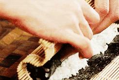 海苔和紫菜都是海藻吗,海苔紫菜海带是一样的东西吗