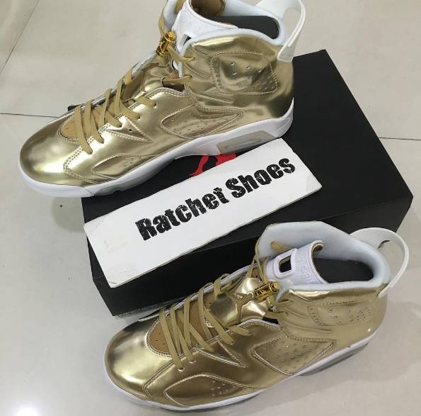 750预售价破万心很累！全黑ub只要1k5，你为它省的钱还留着吗？