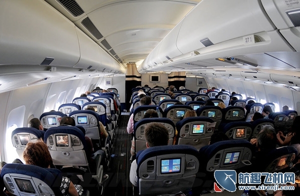 头等舱商务舱经济舱三个舱的区别,东航飞机餐经济舱头等舱和公务舱