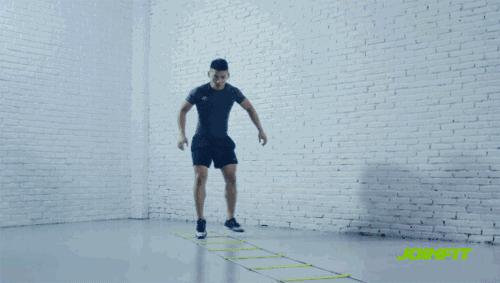 如何学会史上最厉害的凌波微步,利用敏捷梯练步伐