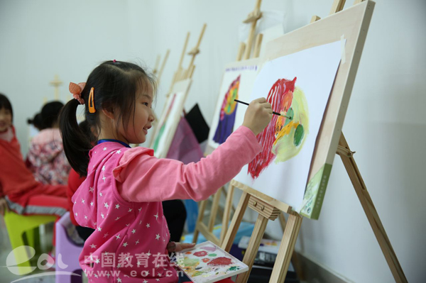 文清小学为低段小伢儿量身打造“快乐学园”