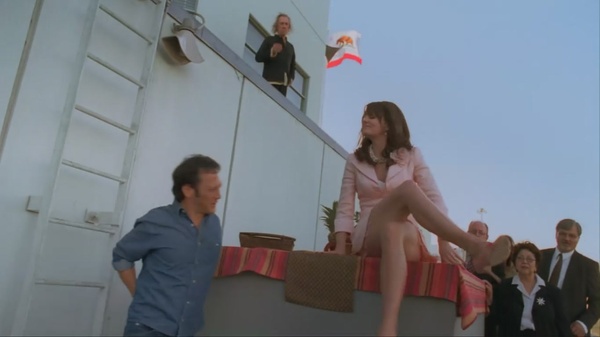 黑人想“捡肥皂”却被男主暴揍！这部美国监狱喜剧，搞笑100分！