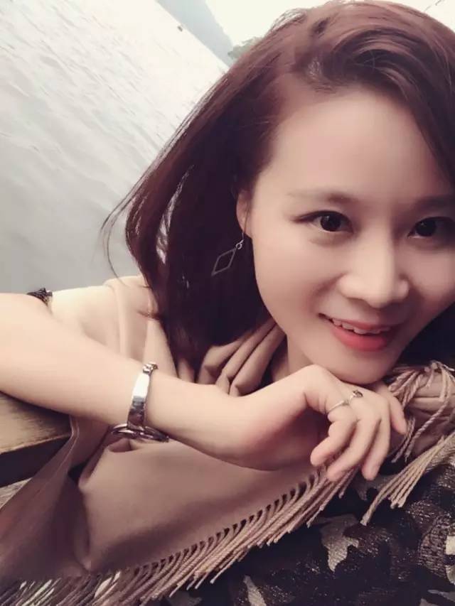 姐妹亲子装怎么拍,亲子装的闺蜜照