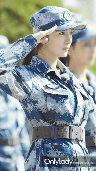 杨幂的素颜妆,杨幂的真实体重和身高