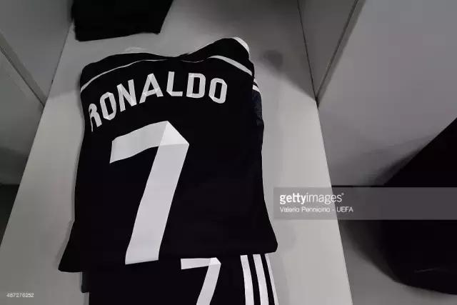 14-15赛季皇马黑龙球衣,皇马黑龙球衣球员版和球迷版区别