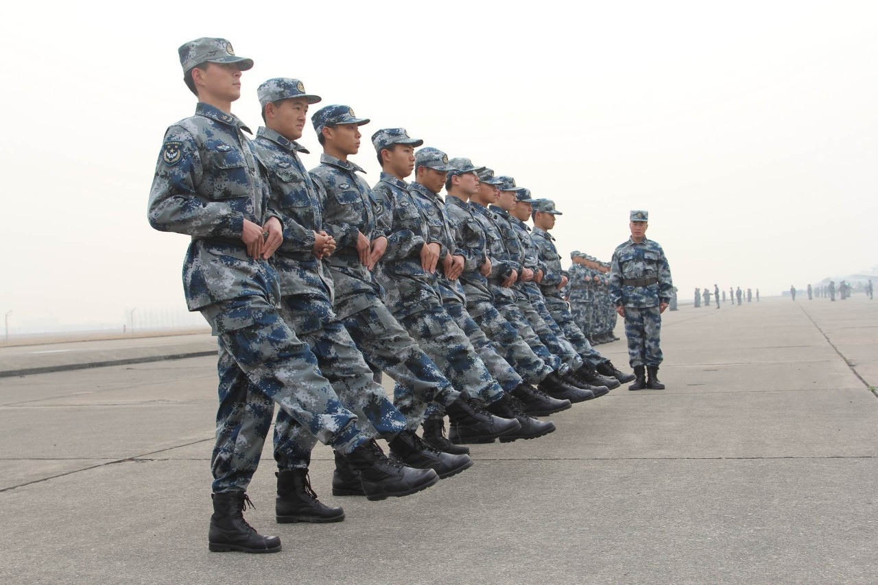 军事禁区未经批准禁止入内,驴友无视警告警示私自闯入禁区