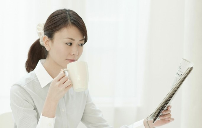 小说重生1992从卖废品开始致富,她重生1998年凭前世记忆疯狂买房