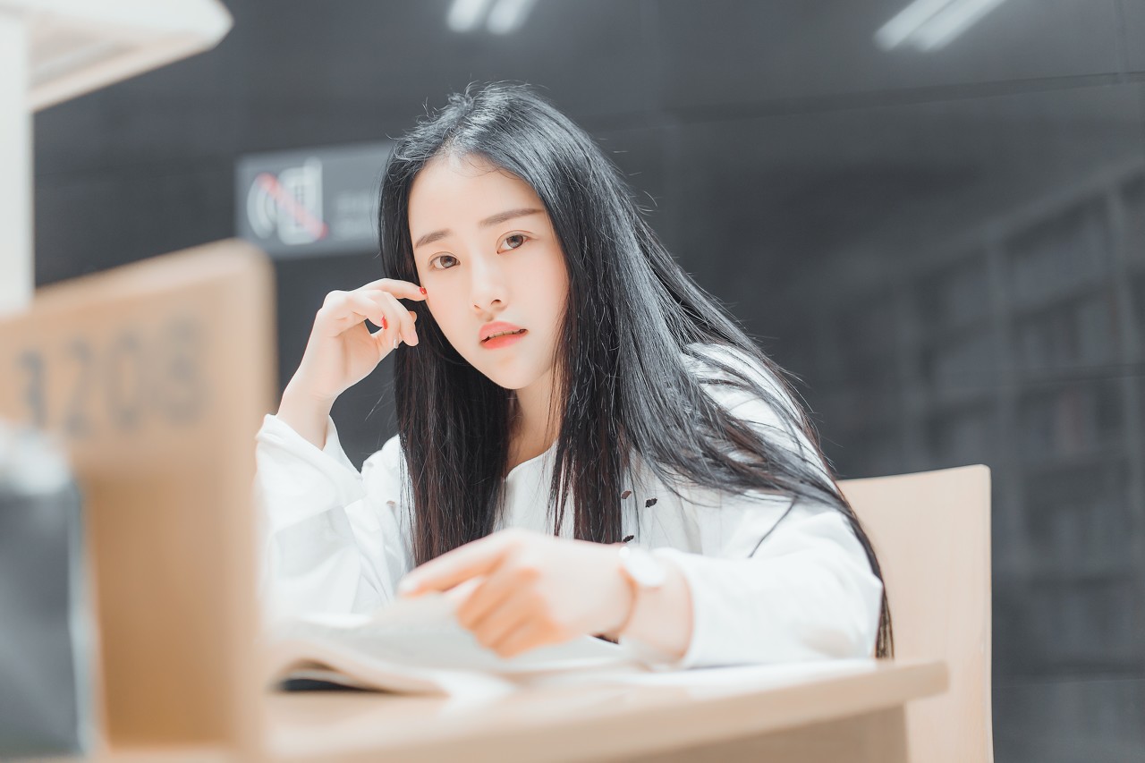 小说：姐姐怀有身孕，渣男拒不负责，她没有办法只好去找渣男