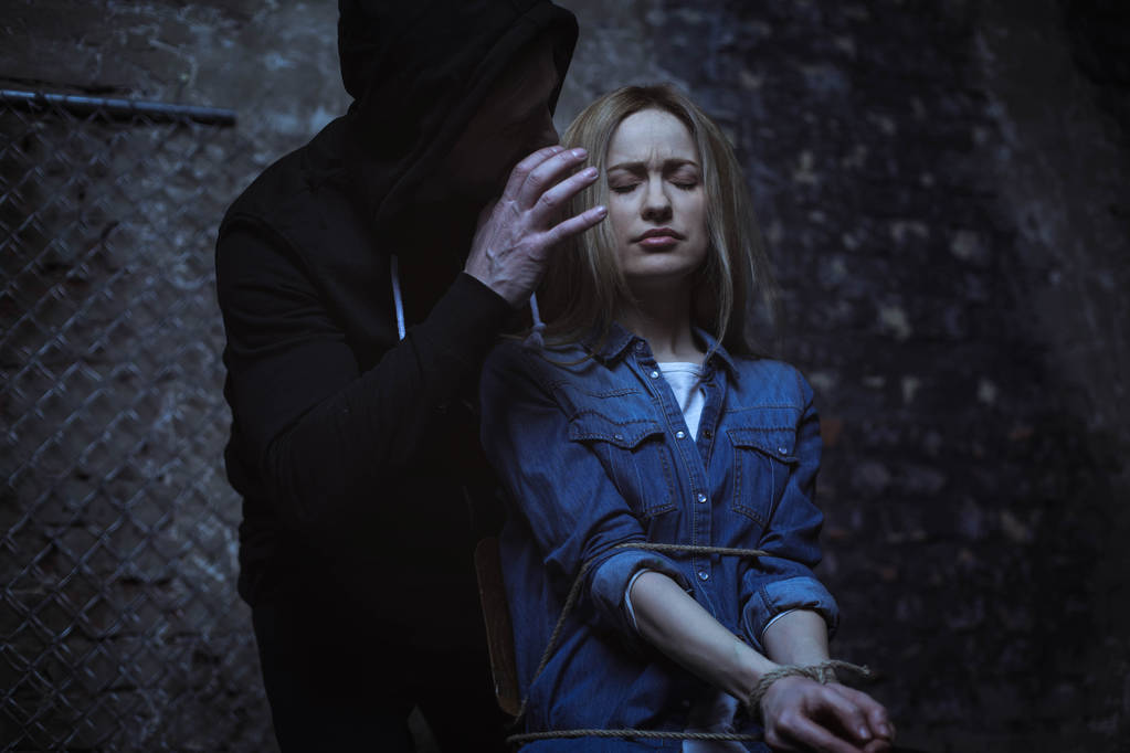 钥匙插进钥匙孔里小说后续,钥匙插进锁里的小说