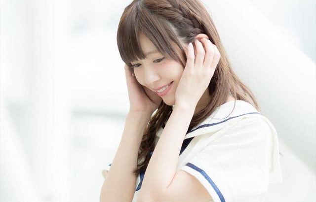 小说：小伙蹭热度另辟蹊径，在家支起炉炼丹，还找美女来解说