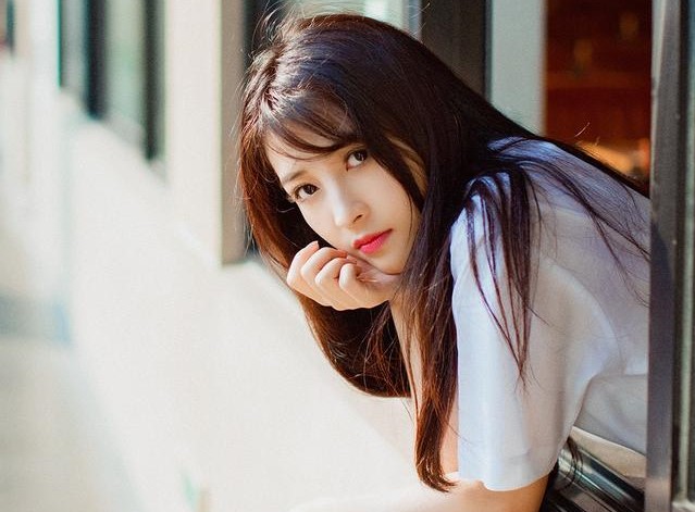 小说：男子拍卖会被嘲讽，暗地里哄抬价格，卖出5亿天价夜明珠