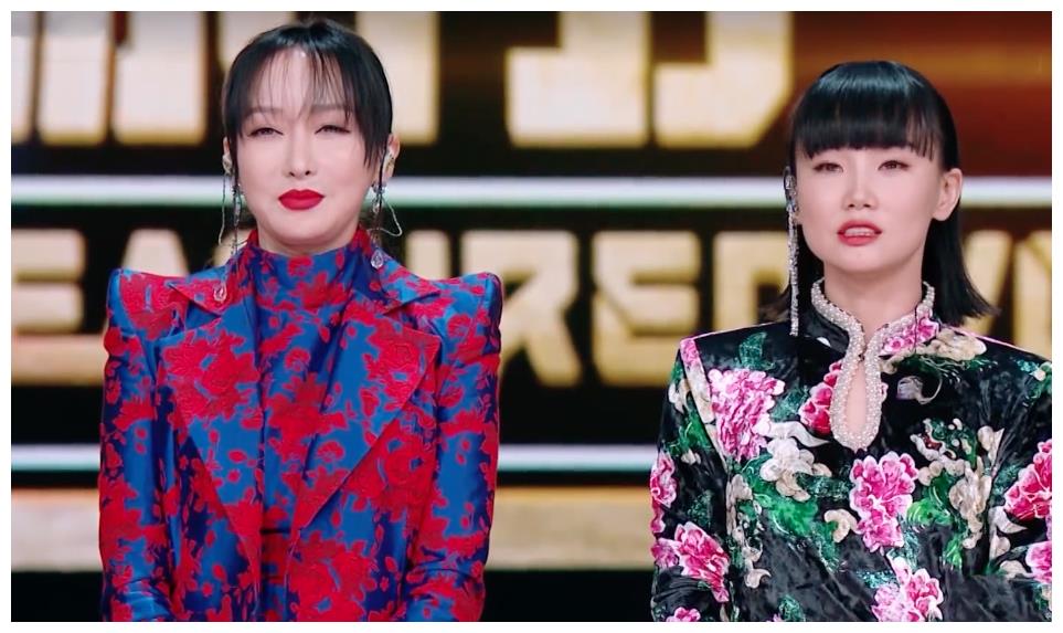 萨顶顶被网红怼到哭,网红点评专业歌手萨顶顶