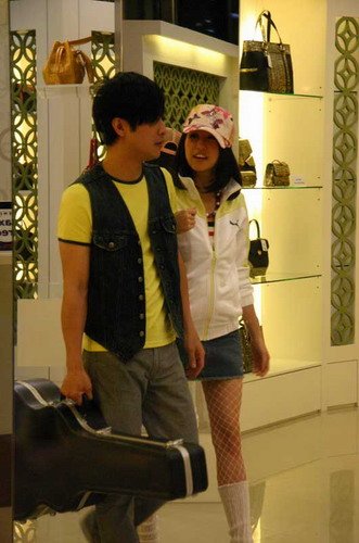 王心凌被前男友曝细节照,王心凌回应被渣男曝隐私