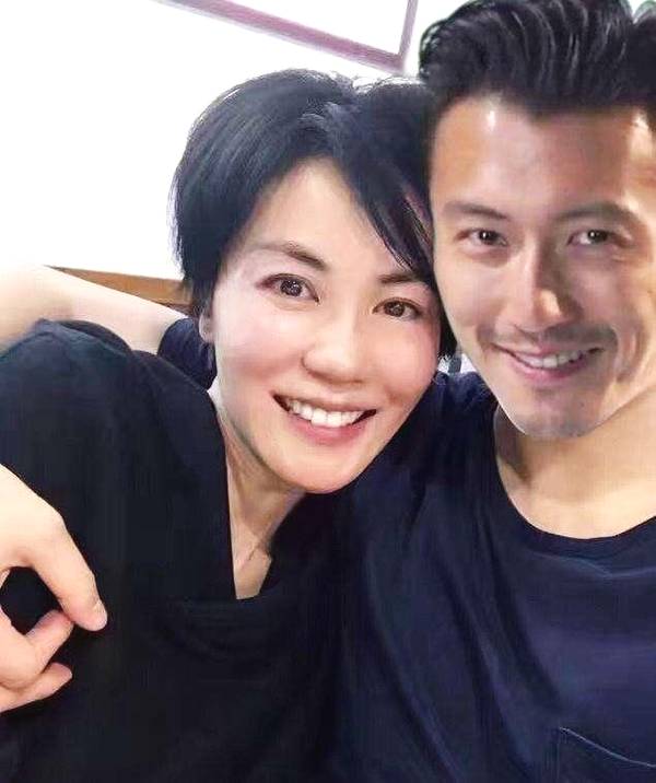 王菲和谢霆锋为什么兜兜转转,王菲和谢霆锋之间兜兜转转的爱情