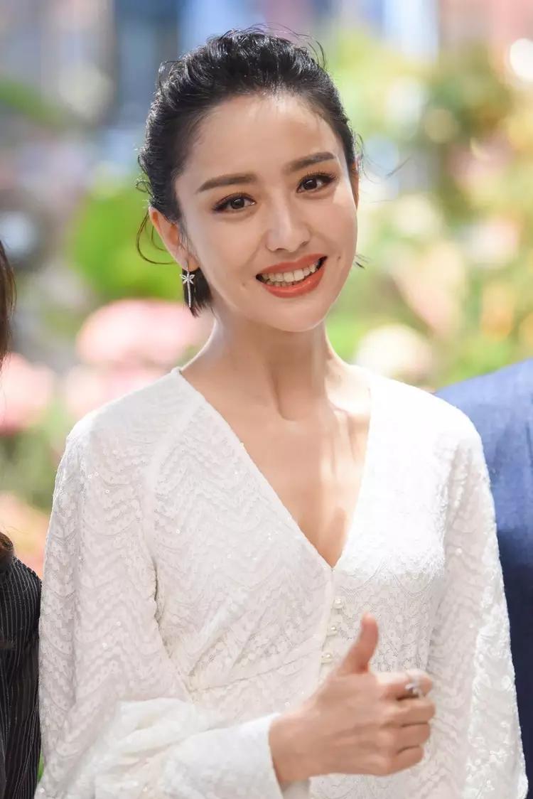 拥有迷人桃花眼的女星,盘点6位狐狸眼的女星