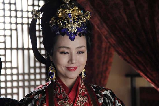 拥有迷人桃花眼的女星,盘点6位狐狸眼的女星