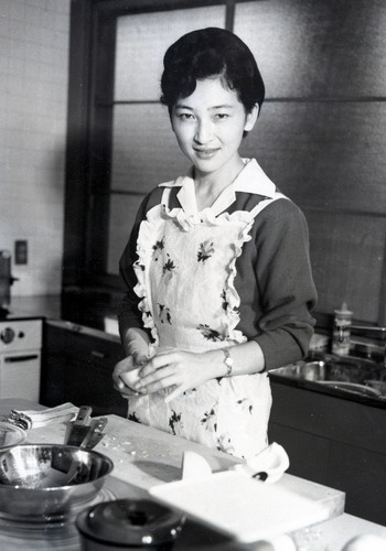 日本皇后美智子晚年生活,美智子日本皇后