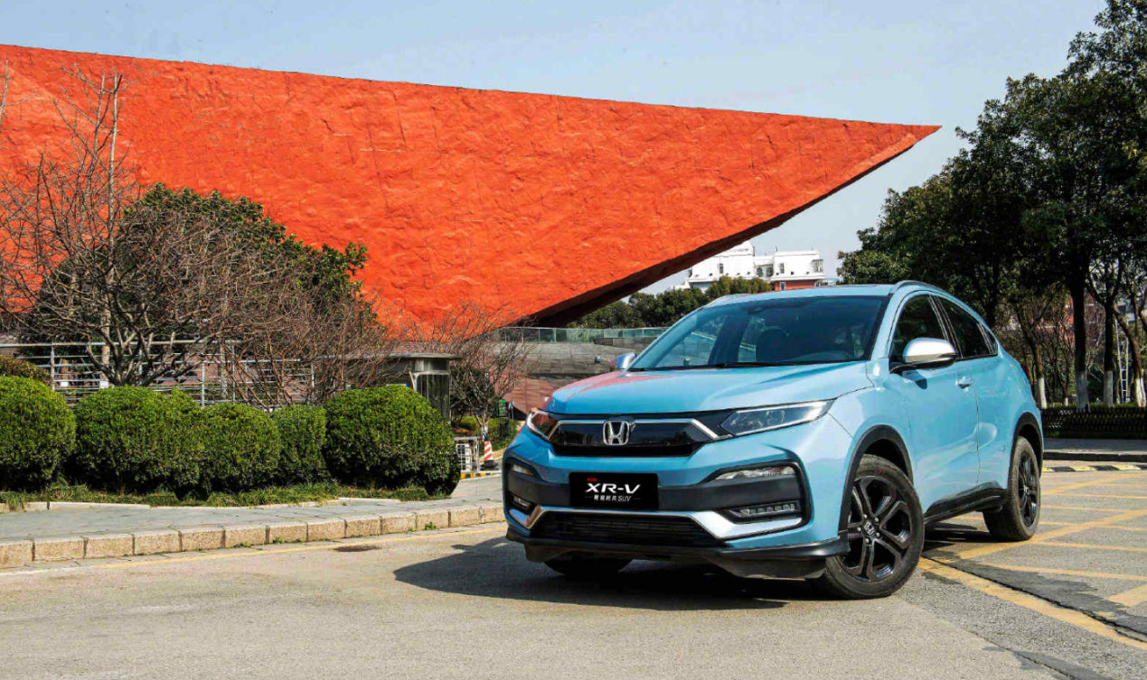年轻人第一辆本田suv推荐,本田xr-v和起亚奕跑怎么选