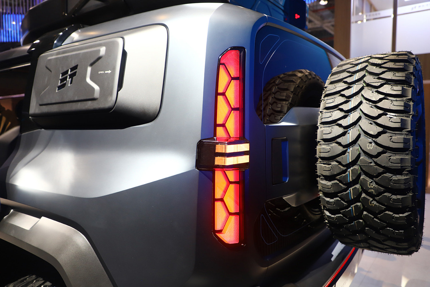 捷途T-3概念车亮相车展,上海车展实拍捷途t-3概念车