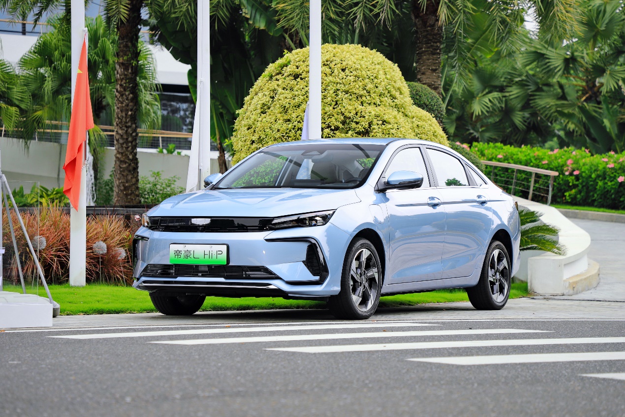 帝豪Lhip试驾评测,帝豪lhip10万公里测评