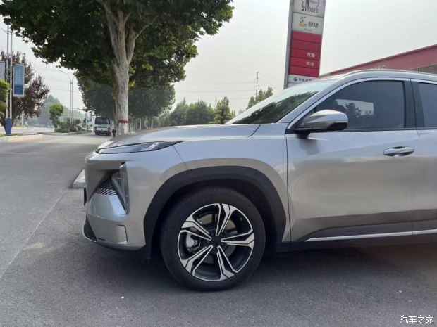 银河l7性能模式的驱动方式,银河l7该怎么选