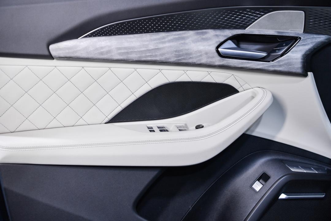 奥迪q6和奥迪a5,奥迪全新suvq6开始接受预定