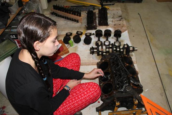 庞蒂亚克发动机翻新,庞蒂亚克跑车翻新修复