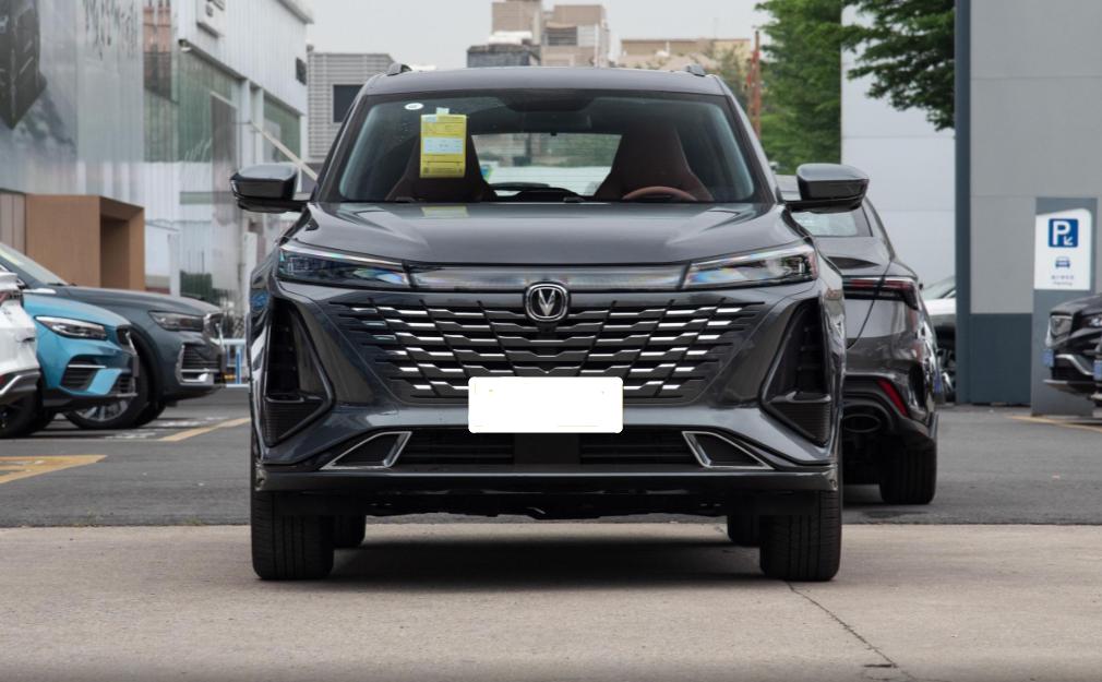 为什么不买第三代长安cs75plus,详细介绍第三代长安cs75plus